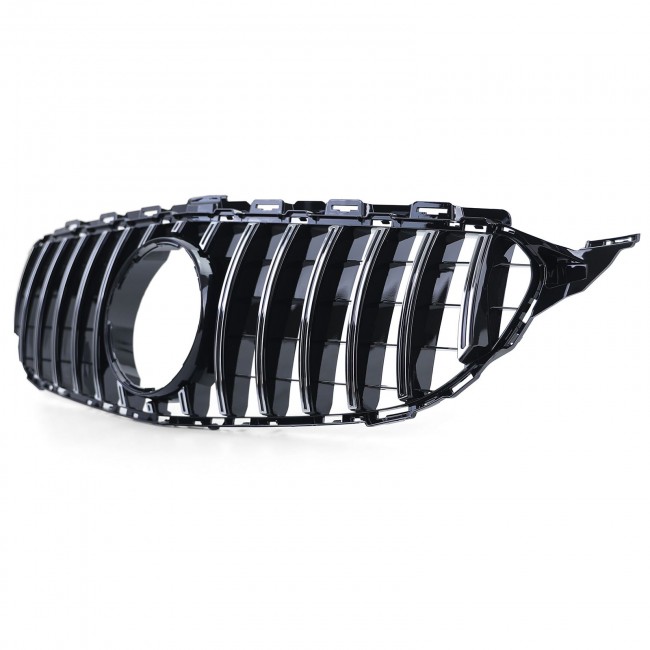 Priekinės grotelės skirtos Mercedes W205 C 2014+ GT PANAMERICANA LOOK 